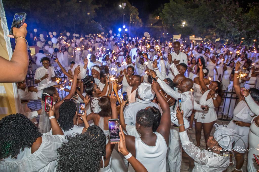 Le diner en blanc en Haïti, plus qu’un pique-nique élitiste, mais une énorme opportunité pour la ville qui l’accueille